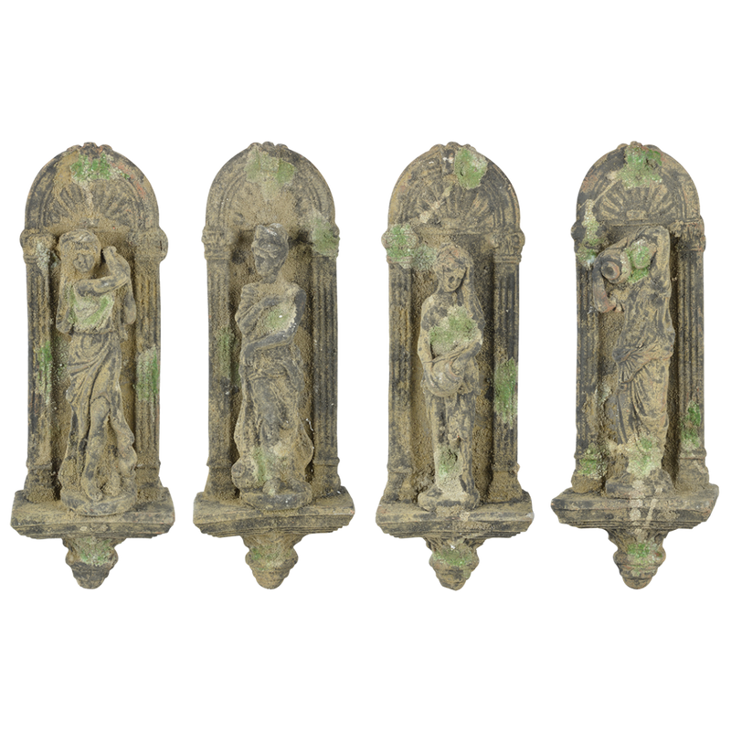 Estatua de Pared de terracota envejecida - B